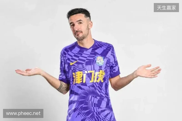 博主：津门虎外援基莱斯尚未归队，传闻转会的方镜淇随队参加冬训