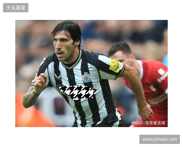 记者：曼联无意吉马良斯；认为重金签托纳利在成本上不划算