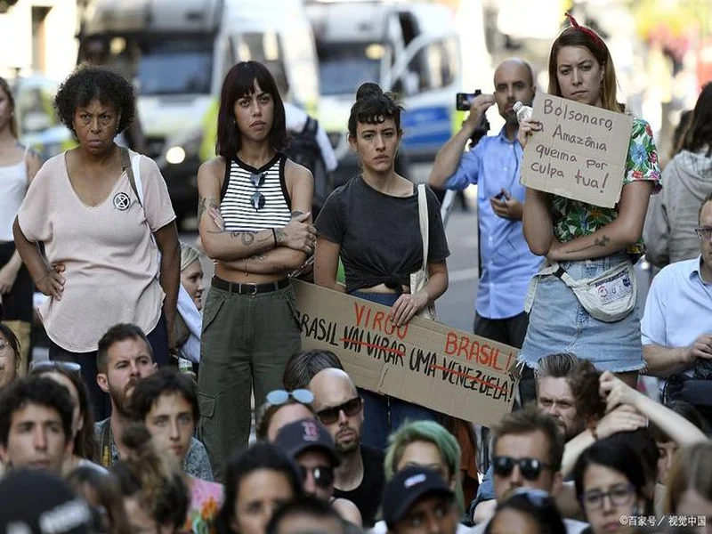 伯恩利官方：强烈谴责对梅布里的种族歧视网暴，已进行举报